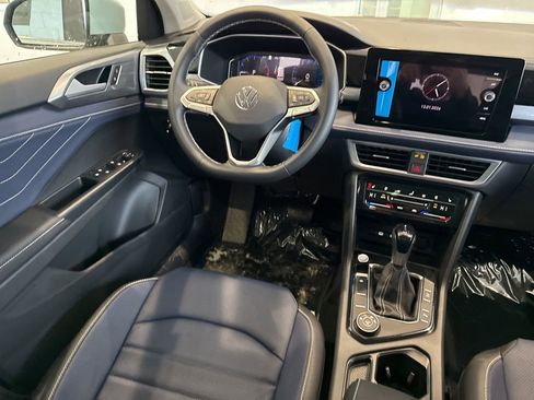 New 2026 Volkswagen Taos SEL AWD/4WD image 10
