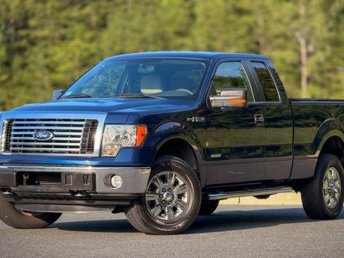 Used 2011 Ford F150 XLT w/ XLT Chrome Pkg AWD/4WD image 2