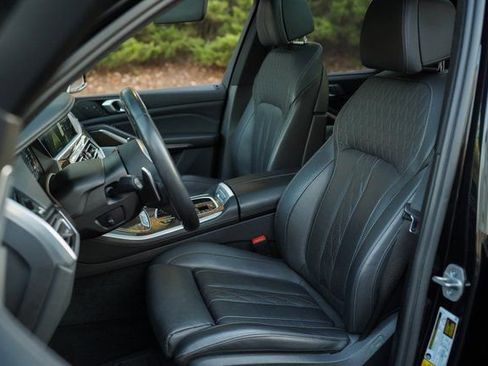 Used 2023 BMW X5 M50i w/ Executive Package image 22