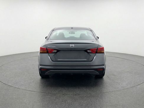 Used 2025 Nissan Altima 2.5 SV FWD image 7