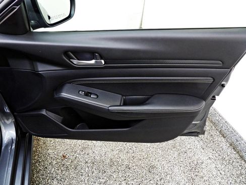 Used 2020 Nissan Altima 2.5 S image 11