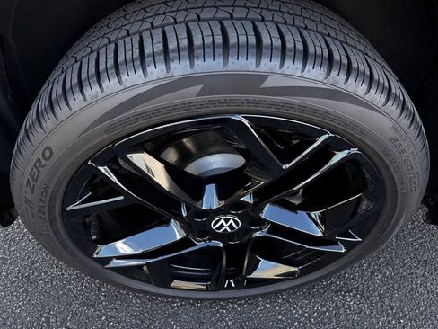 Used 2026 Volkswagen Tiguan SE R-Line AWD/4WD image 17