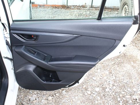 Used 2019 Subaru Impreza 2.0i Premium image 29