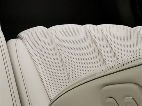 New 2026 Genesis GV80 2.5T Select image 16