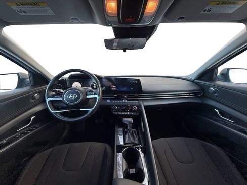 Certified 2023 Hyundai Elantra SEL w/ Convenience Package image 16