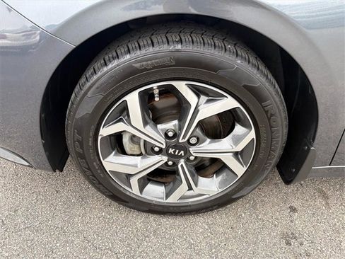 Used 2020 Kia Forte LXS image 5