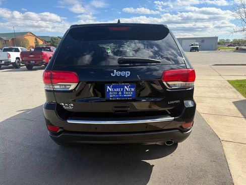 Used 2018 Jeep Grand Cherokee Limited AWD/4WD image 9