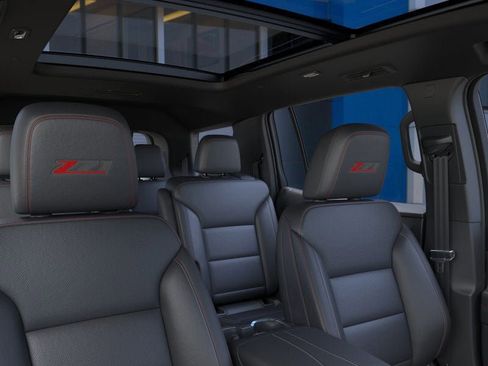 New 2026 Chevrolet Traverse Z71 w/ Enhanced Driving Package image 24