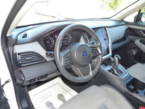 Used 2024 Subaru Outback Premium AWD/4WD image 24