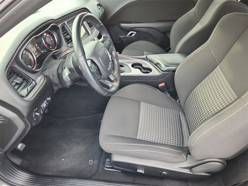 Used 2023 Dodge Challenger R/T image 8