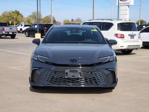 Used 2025 Toyota Camry XSE image 6