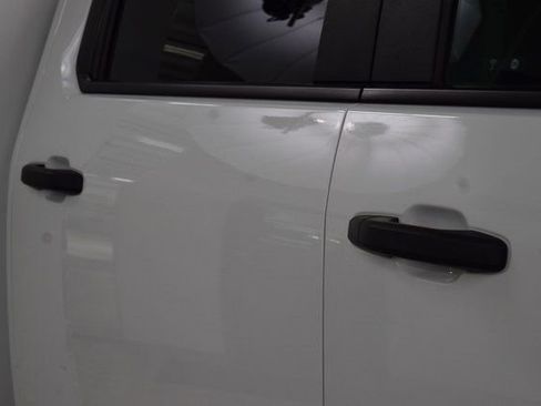 Used 2024 GMC Sierra 3500 Pro w/ Convenience Package image 11