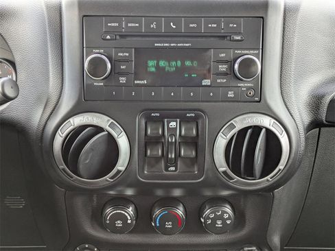 Used 2016 Jeep Wrangler Unlimited Sport w/ Quick Order Package 24S image 17