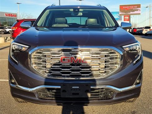 Used 2019 GMC Terrain Denali w/ Advanced Safety Package image 5