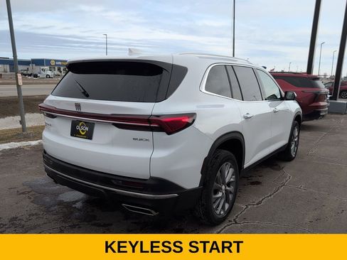 Used 2025 Buick Enclave Preferred image 9
