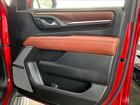 Used 2023 GMC Yukon XL Denali Ultimate image 23