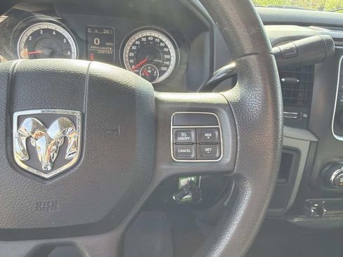 Used 2015 RAM 2500 Tradesman w/ Chrome Appearance Group RWD image 28