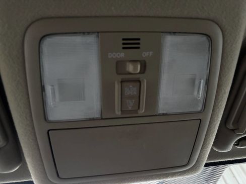 Used 2010 Toyota RAV4 Limited image 16