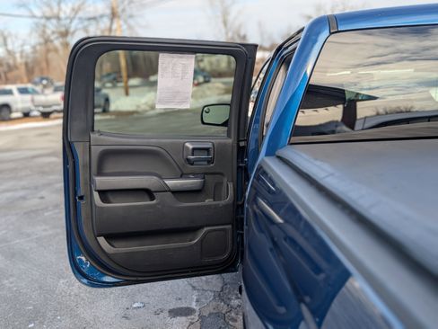 Used 2018 Chevrolet Silverado 1500 LT w/ All Star Edition image 27