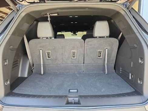 Used 2022 Chevrolet Traverse LT AWD/4WD image 32