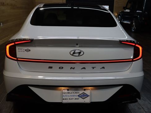 Used 2020 Hyundai Sonata SEL w/ Convenience + Sunroof Package FWD image 4