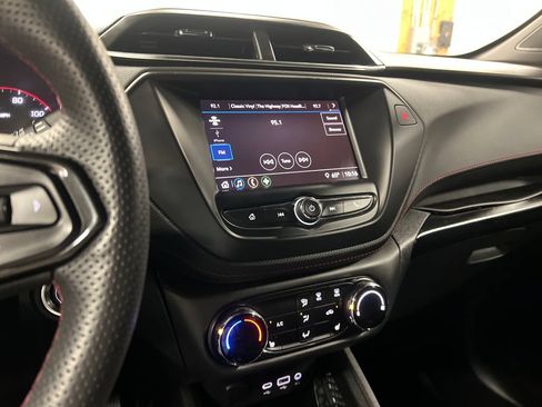 Certified 2022 Chevrolet TrailBlazer RS AWD/4WD image 22