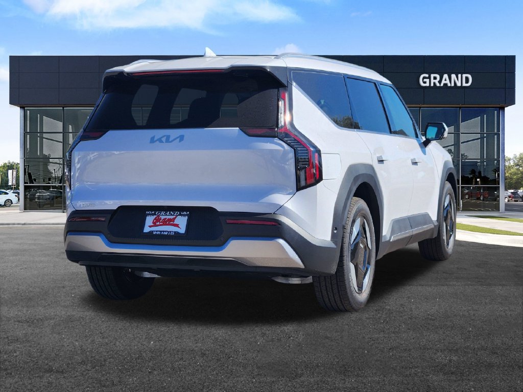 New 2026 Kia EV9 Wind AWD/4WD image 5
