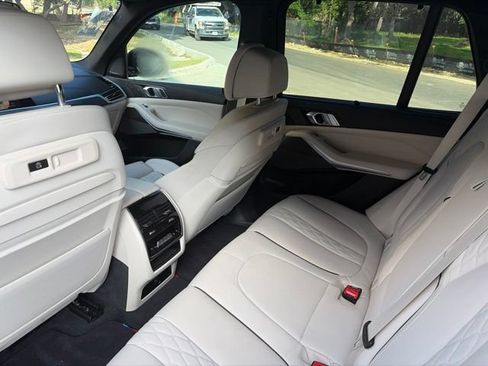 Used 2022 BMW X5 M50i w/ Executive Package AWD/4WD image 10