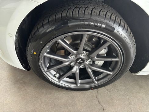 Used 2019 Tesla Model 3 Long Range image 42