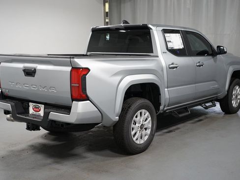 New 2026 Toyota Tacoma SR5 AWD/4WD image 8