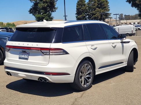 Certified 2021 Lincoln Aviator Grand Touring w/ Equipment Group 302A AWD/4WD image 4