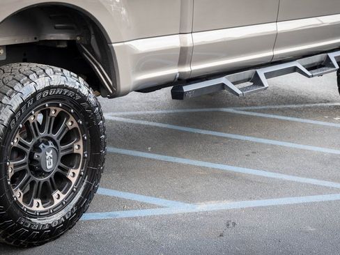 Used 2018 Ford F250 XLT image 28