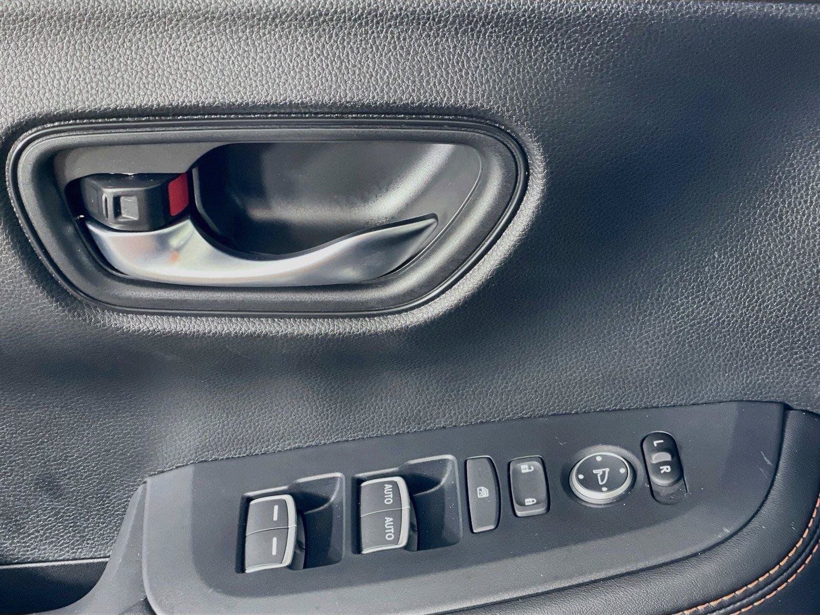 Certified 2027 Honda HR-V Sport image 19