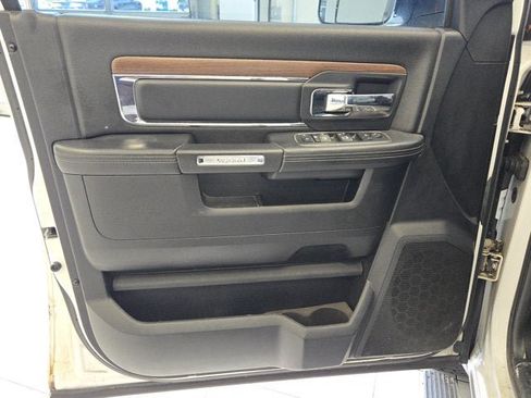 Used 2014 RAM 1500 Laramie AWD/4WD image 18