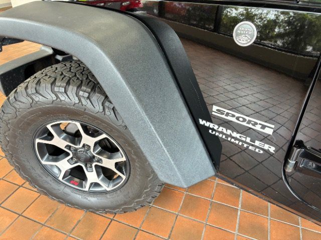 Used 2017 Jeep Wrangler Unlimited Sport w/ Quick Order Package 24S AWD/4WD image 13