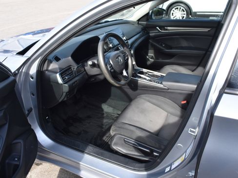 Used 2018 Honda Accord LX image 12