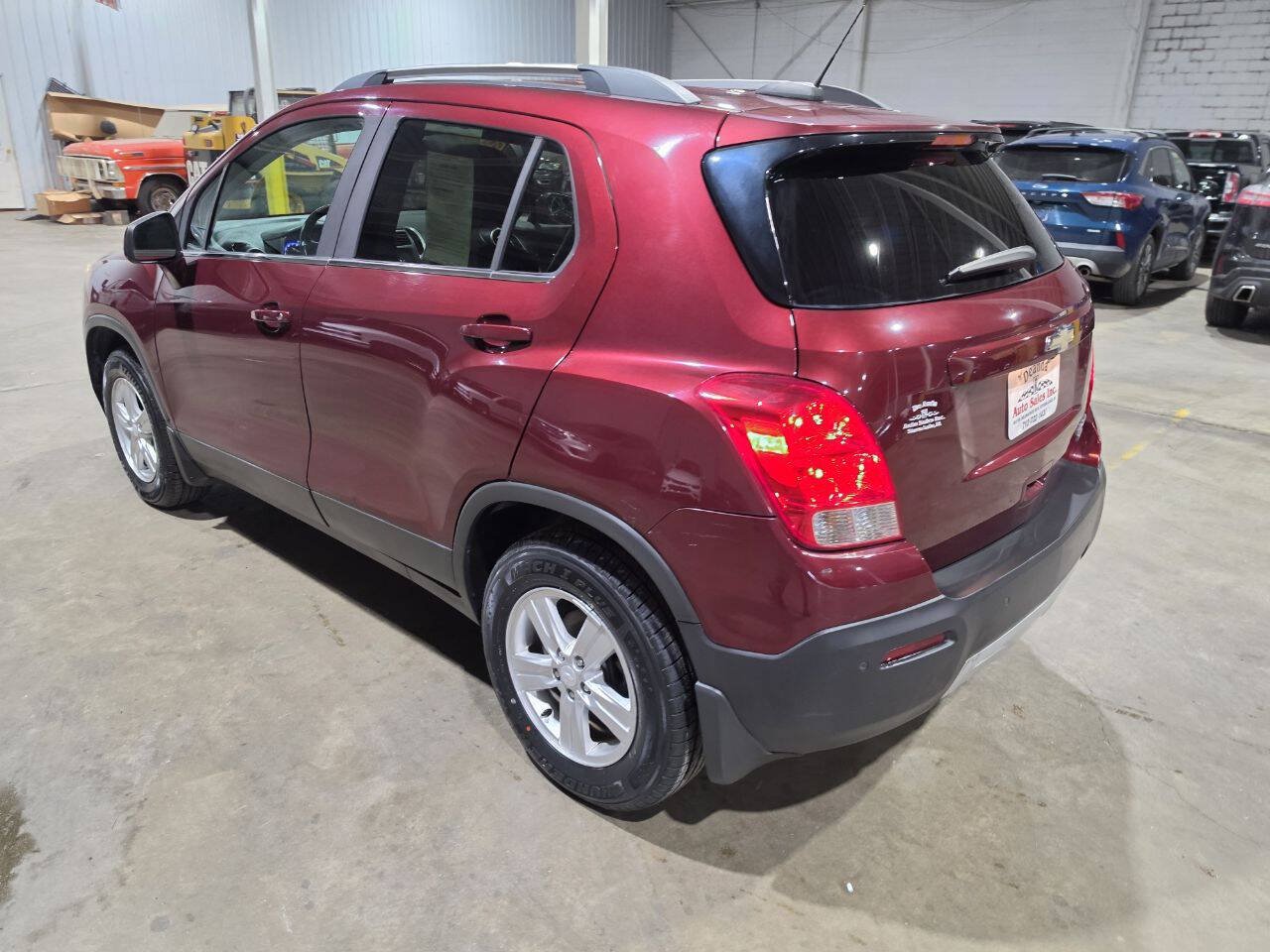 Used 2016 Chevrolet Trax LT w/ LT Convenience Package AWD/4WD image 8