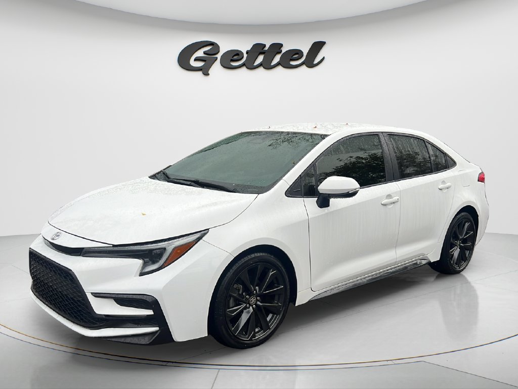 Used 2024 Toyota Corolla SE FWD image 1