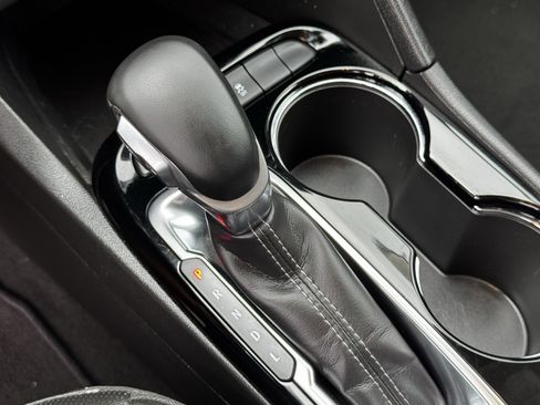 Used 2024 Buick Encore GX Sport Touring image 21