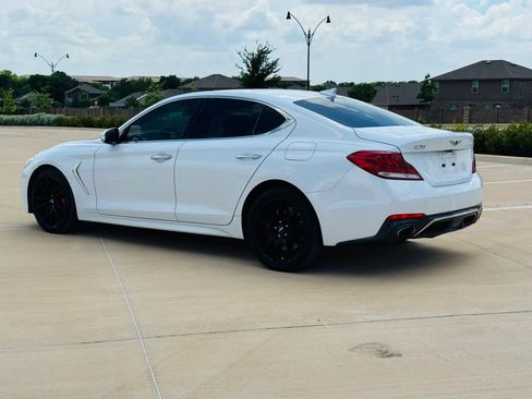 Used 2019 Genesis G70 3.3T Advanced RWD image 3
