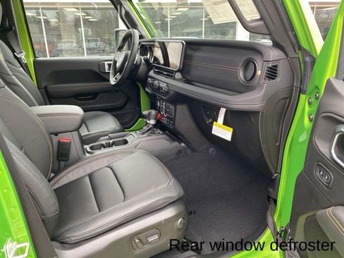 New 2025 Jeep Wrangler Unlimited Rubicon 392 image 32