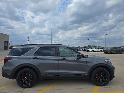Used 2021 Ford Explorer ST w/ Equipment Group 401A AWD/4WD image 5