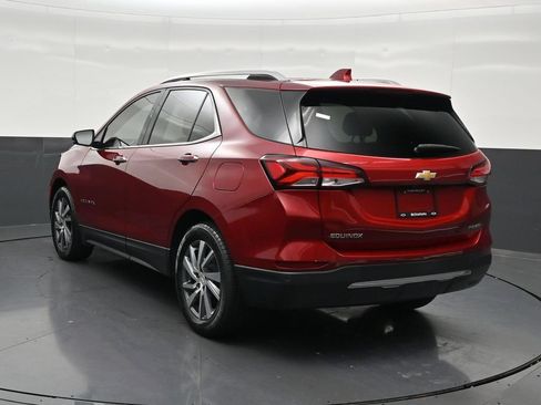 Used 2024 Chevrolet Equinox Premier FWD image 3