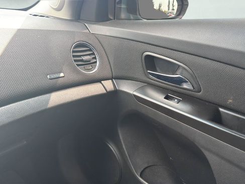 Used 2014 Chevrolet Cruze LTZ w/ RS Package FWD image 13
