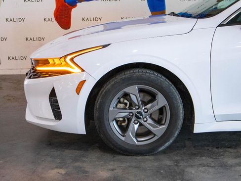 Used 2022 Kia K5 LXS FWD image 15