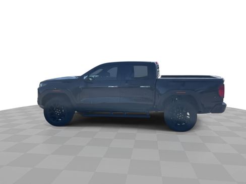 New 2025 GMC Canyon Denali w/ LPO, Denali Black Edition image 39