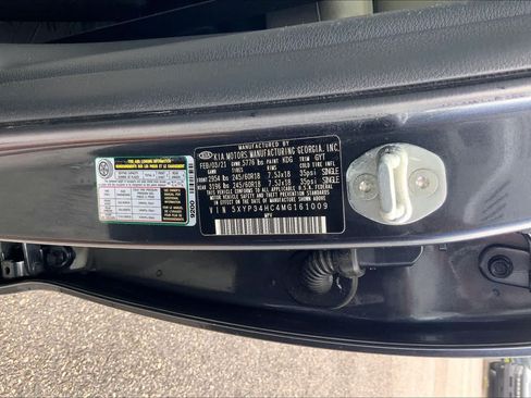 Used 2021 Kia Telluride EX FWD image 32