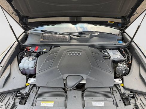 Used 2023 Audi Q8 Prestige AWD/4WD image 21