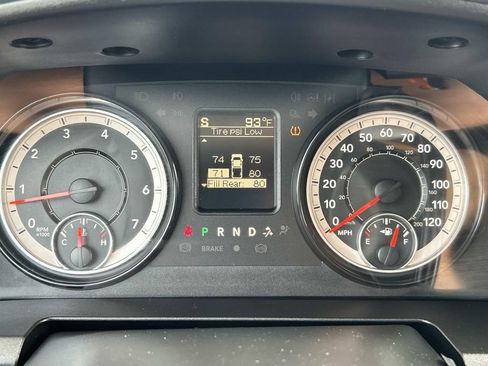 Used 2018 RAM 2500 Tradesman w/ Popular Equipment Group RWD image 37
