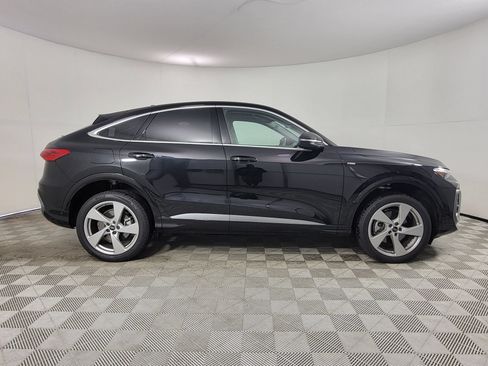 Certified 2025 Audi Q5 Premium Plus AWD/4WD image 8
